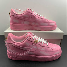 Cargar imagen en el visor de la galería, Air Force 1 07 Low Customised Pink CW2288-111
