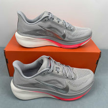 Cargar imagen en el visor de la galería, Air Zoom Pegasus 42 SE Wolf Grey Metallic Silver IB1873-004
