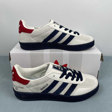Cargar imagen en el visor de la galería, Adidas Gazalle x Louis Vuitton Grey Dark Bkue Red SC9207-725
