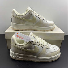Cargar imagen en el visor de la galería, Air Force 1 07 Low Rock Apricot White KP6936-669
