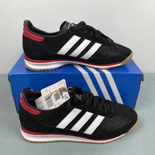 Cargar imagen en el visor de la galería, Adidas SL 72 OG Core Black Off White Better Scarlet IH9204
