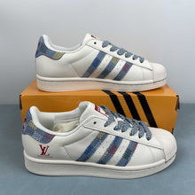 Cargar imagen en el visor de la galería, Adidas Superstar x Louis Vuitton HS3084
