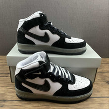 Cargar imagen en el visor de la galería, Air Force 1 07 Mid Slam Jam Black White Gray BC9825-101
