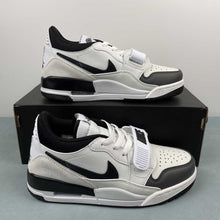 Cargar imagen en el visor de la galería, Air Jordan Legacy 312 Low White Black White Cool Grey HV1811-101
