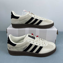 Cargar imagen en el visor de la galería, Adidas Gazalle x Louis Vuitton Grey Black Gum SC9207-724
