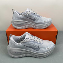 Cargar imagen en el visor de la galería, Nike Zoom Vomero PLUS Football Grey Ashen Slate HV8150-004
