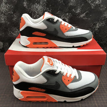 Cargar imagen en el visor de la galería, Air Max 90 Essential White Cool Anthracite Grey 537384-128
