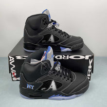 Cargar imagen en el visor de la galería, Air Jordan 5 Retro Awake NY Black DV4982-004
