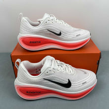 Cargar imagen en el visor de la galería, Nike Zoom Vomero PLUS White Black Brigth Crimson HV8150-100
