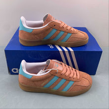 Cargar imagen en el visor de la galería, Adidas Gazelle Bold Orange Mint Gum IH7499
