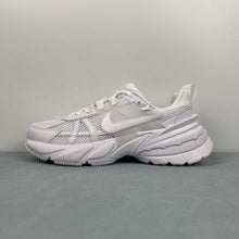 Cargar imagen en el visor de la galería, Nike V2k Run All White HQ1512-100
