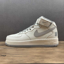 Cargar imagen en el visor de la galería, Undefeated x Air Force 1 07 Mid White Dark Grey AO6617-306
