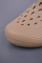 Cargar imagen en el visor de la galería, Nike ReactX Rejuven8 Desert Color Silver Hook HV5060-200
