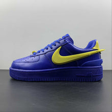Cargar imagen en el visor de la galería, Ambush x Air Force 1 Low Phantom Game Royal Varsity Maize DV3464-400
