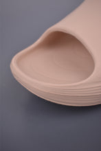 Cargar imagen en el visor de la galería, Nike ReactX Rejuven8 Slide Rose Gold HV4484 601
