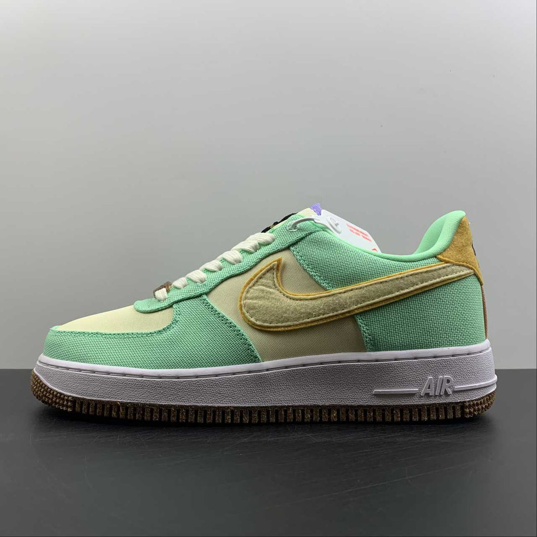 Air Force 1 07 Low Pinapple Green Glow Coconut Milk Metallic Gold CZ0268-300