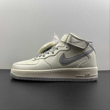 Cargar imagen en el visor de la galería, Air Force 1 07 Mid Beige White Gray PA0920-608
