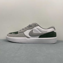 Cargar imagen en el visor de la galería, SB Force 58 Grey Green Dark White DV5477-105
