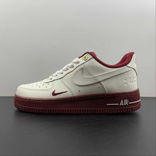 Cargar imagen en el visor de la galería, Air Force 1 07 Low 40th Anniversary Sail Team Red Metallic Gold DQ7582-100
