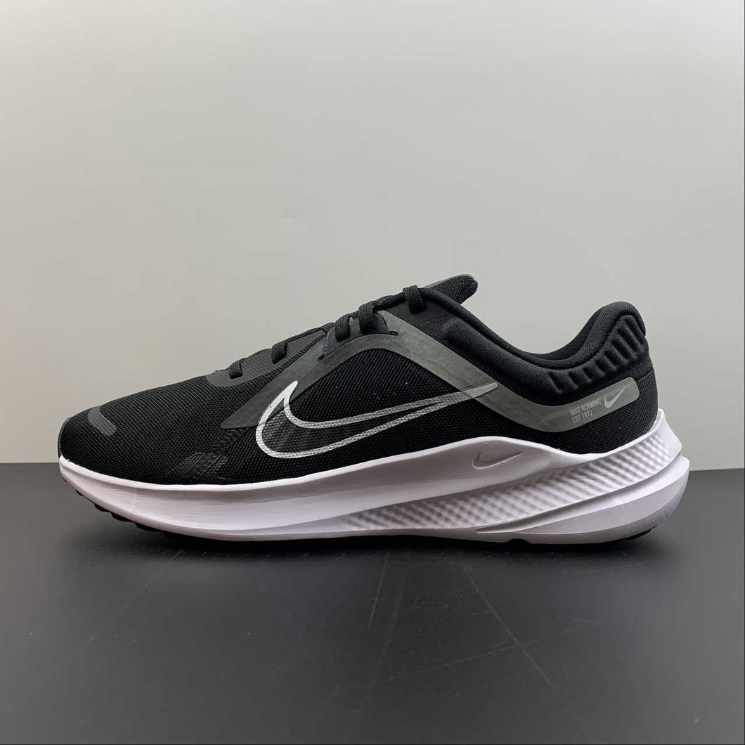 Nike Quest 4 Black White-Smoke Grey DD0204-001