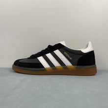 Cargar imagen en el visor de la galería, Adidas Handball Spezial Carbon Off White Black IH6590
