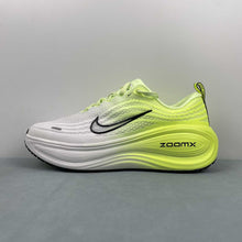 Cargar imagen en el visor de la galería, Nike Zoom Vomero PLUS White fluorescent Green IM2038-038
