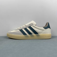 Cargar imagen en el visor de la galería, Adidas Gazelle Indoor Cream White Preloved Teal Wonder White JR3837
