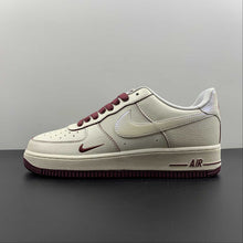 Cargar imagen en el visor de la galería, Air Force 1 07 Low Pearlescent Beige Dark Red DD9915-666
