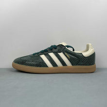 Cargar imagen en el visor de la galería, Adidas Samba OG Green Snakeskin JR8848
