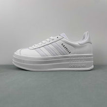 Cargar imagen en el visor de la galería, Adidas Gazelle Bold Triple White IE5130
