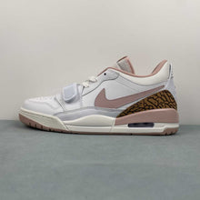 Cargar imagen en el visor de la galería, Air Jordan Legacy 312 Low White Pink Oxford FQ7827-116
