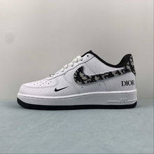 Cargar imagen en el visor de la galería, Air Force 1 07 Low DIOR White Black DR6239-837
