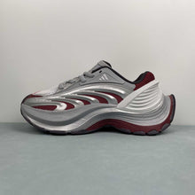 Cargar imagen en el visor de la galería, Adidas XLG MTW Silver Red IH1572
