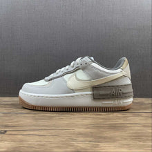 Cargar imagen en el visor de la galería, Air Force 1 Shadow Sail Pale Ivory White DO7449-111
