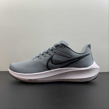 Cargar imagen en el visor de la galería, Air Zoom Pegasus 39 Smoke Grey White-Black DH4071-005
