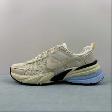 Cargar imagen en el visor de la galería, Nike V2k Run Fossil Black Blue FD0736-104
