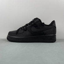 Cargar imagen en el visor de la galería, Air Force 1 07 Low Black ZH0316-030
