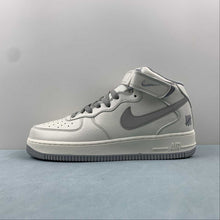 Cargar imagen en el visor de la galería, Air Force 1 07 Mid White Dark Grey AO6617-306
