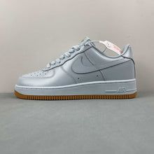 Cargar imagen en el visor de la galería, Air Force 1 07 Low Glacier Blue Gum Yellow Metallic Gold HF4933-400
