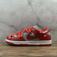 Cargar imagen en el visor de la galería, Dunk Low LTHR OW FUTURA Lt.Grey Red CT0856-600
