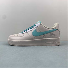 Cargar imagen en el visor de la galería, Tiffany &amp; Co. x Air Force 1 07 Low SP Friends and Family Off-White DZ1382-211

