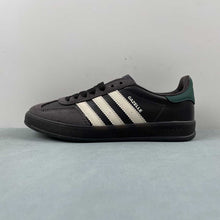 Cargar imagen en el visor de la galería, Adidas Gazelle Indoor Core Black Brown Green IH0374
