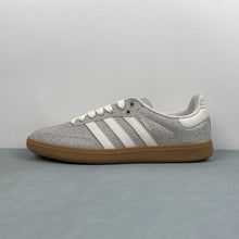 Cargar imagen en el visor de la galería, Adidas Samba OG Silver Metallic Sand KI6264
