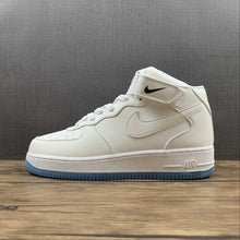 Cargar imagen en el visor de la galería, Air Force 1 07 Mid LX White University Blue Pink Black DA8301-102
