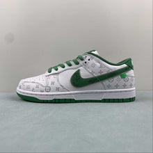 Cargar imagen en el visor de la galería, SB Dunk Low LV Green White LV0526-597
