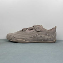 Cargar imagen en el visor de la galería, Adidas Urban Reverie Steam Grey Fantastic White JS2445
