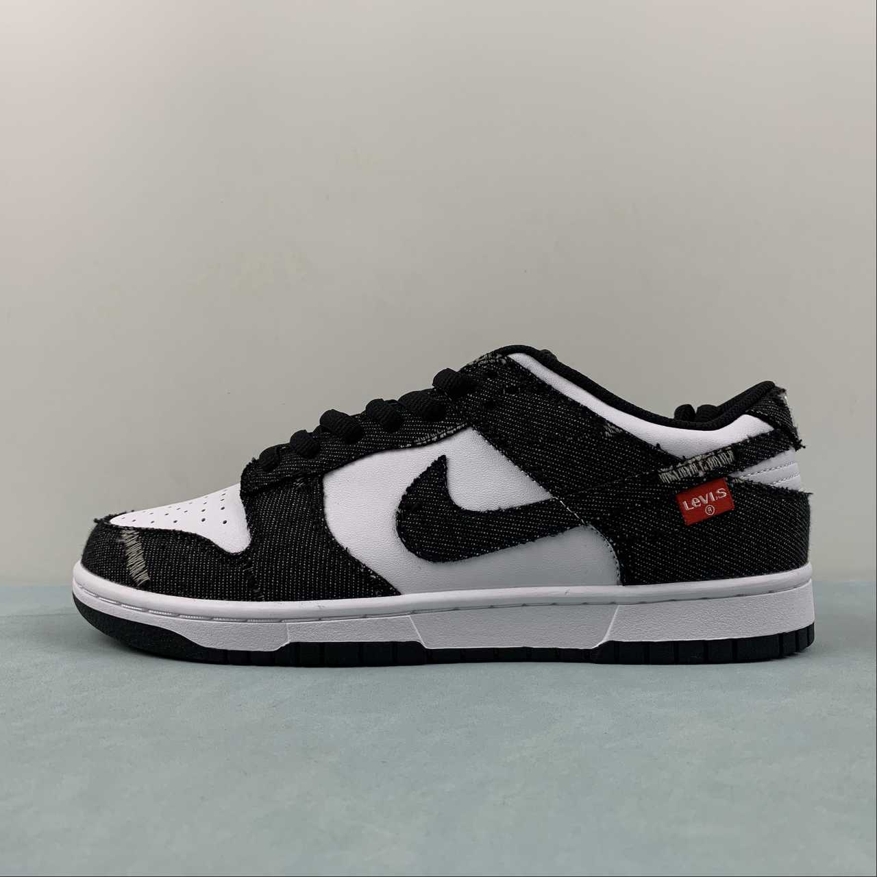SB Dunk Low Levis Denim Black White Red LE0021-006 – juanma-shop