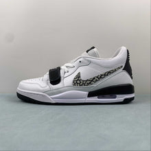 Cargar imagen en el visor de la galería, Air Jordan Legacy 312 Low Tech Gray Fire Red Black Summit White CD7069-110
