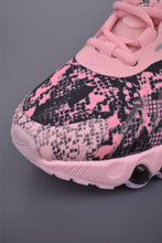 Cargar imagen en el visor de la galería, Air Max Dn8 Pink Snakeskin II0539-600
