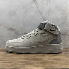 Cargar imagen en el visor de la galería, Air Force 1 07 Mid Classic Dark Gray 807618-200
